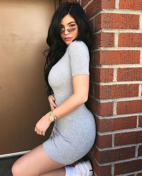 kylie jenner body instagram